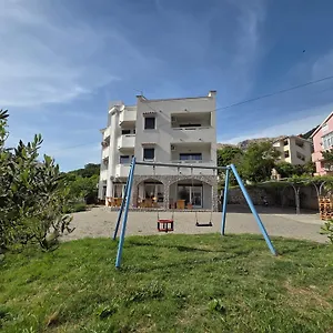 apartments-leticia-i.primorje-gorskikotar.com/